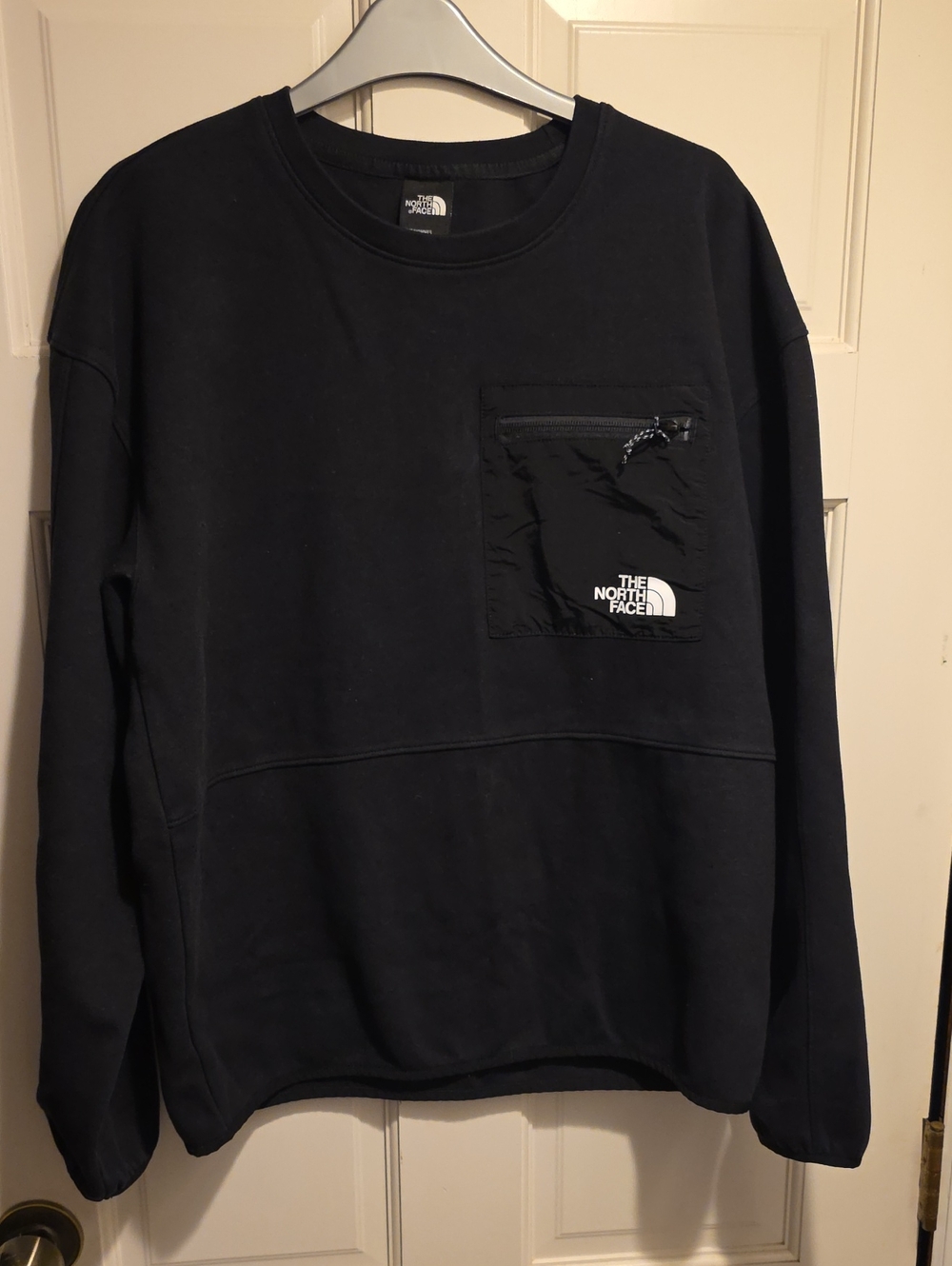 The North Face Black Crew Sweatshirt with Zippered Chest Pocket Size M PTP 23in